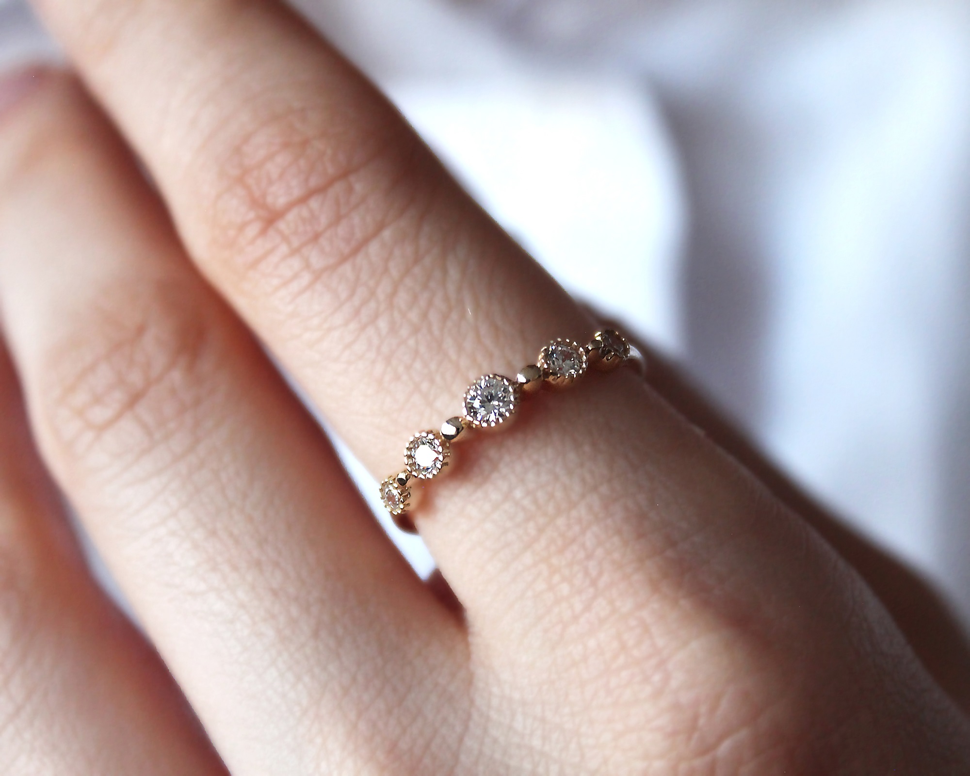 Sıra Taşlı Yüzük